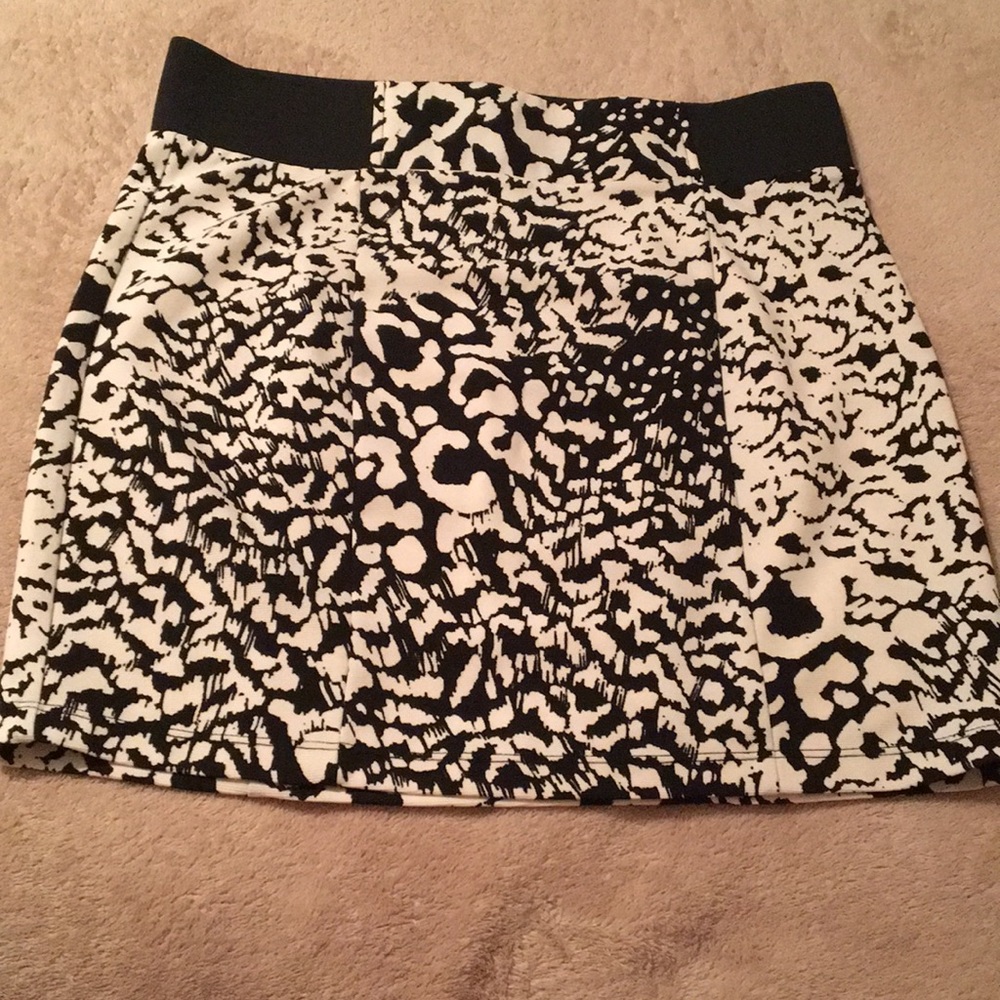 Forever 21 skirt